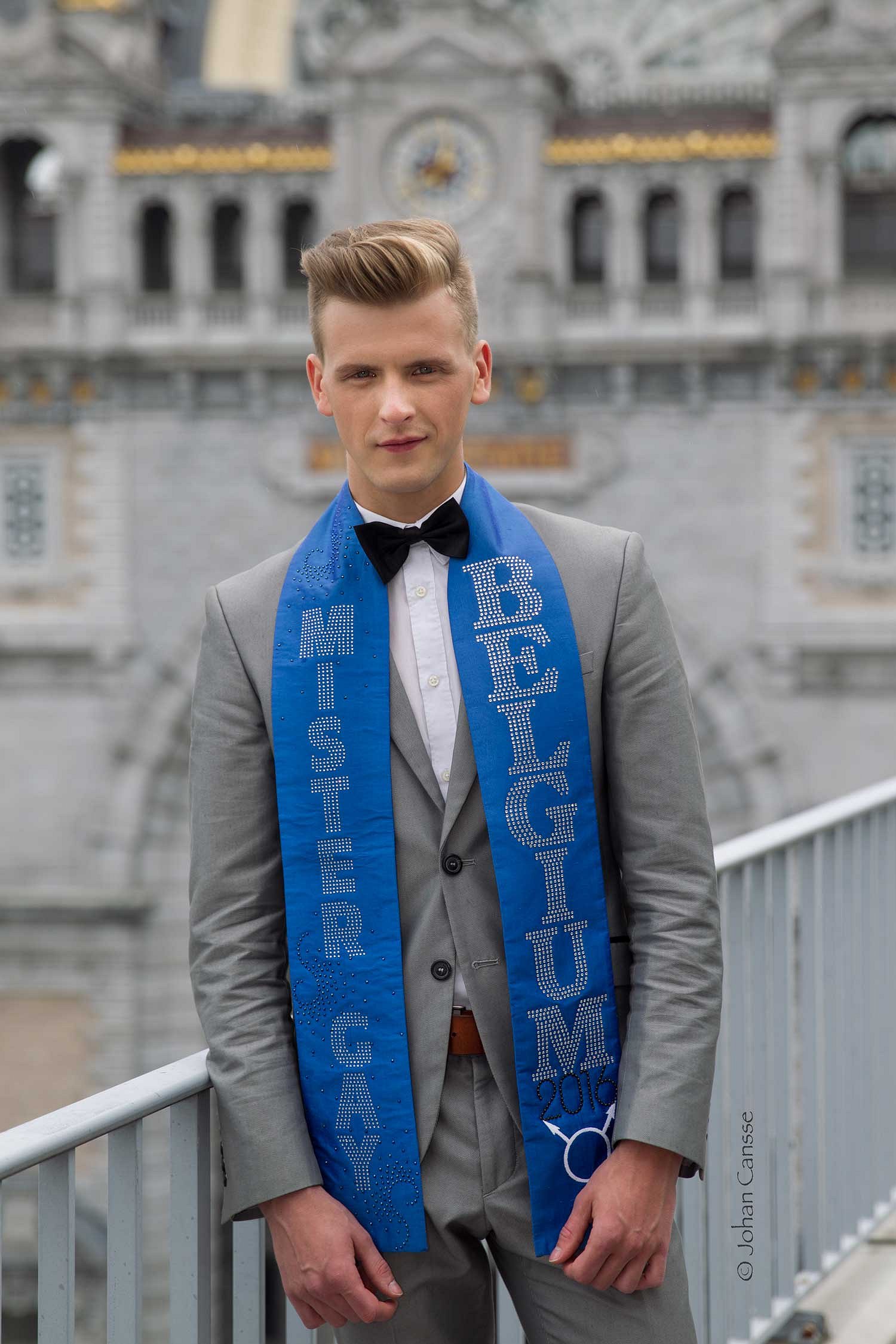 Sensuell homoseksuell massasje prostytutki ogłoszenia Beste datingside strapon and cum homo